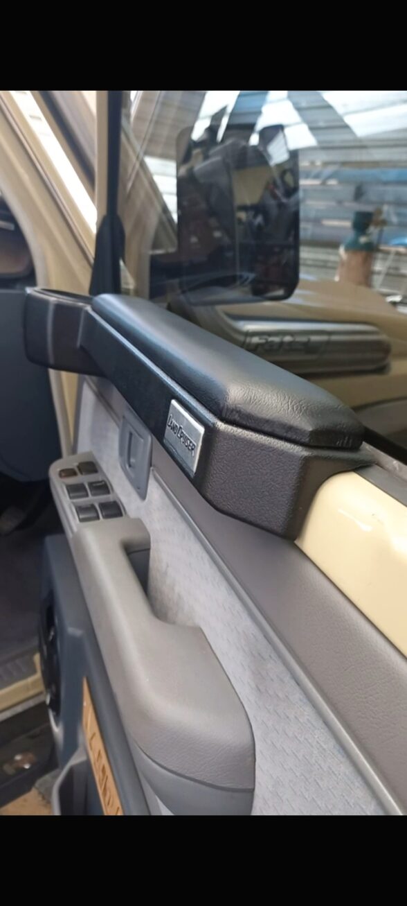 Toyota Land Cruiser 70 Series Magnetic Armrest & cupholder Set Car Accessories South Africa